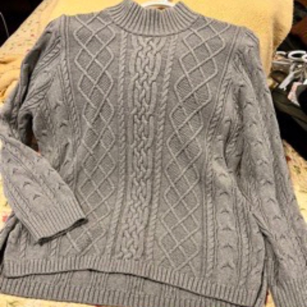 Good Condition Sweater Woven Design , Turtle Neck